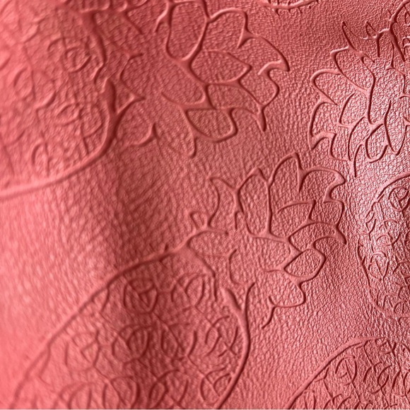 Pink Pineapple Makeup Bag with Stylish Zipper Detailing - Picture 3 of 6